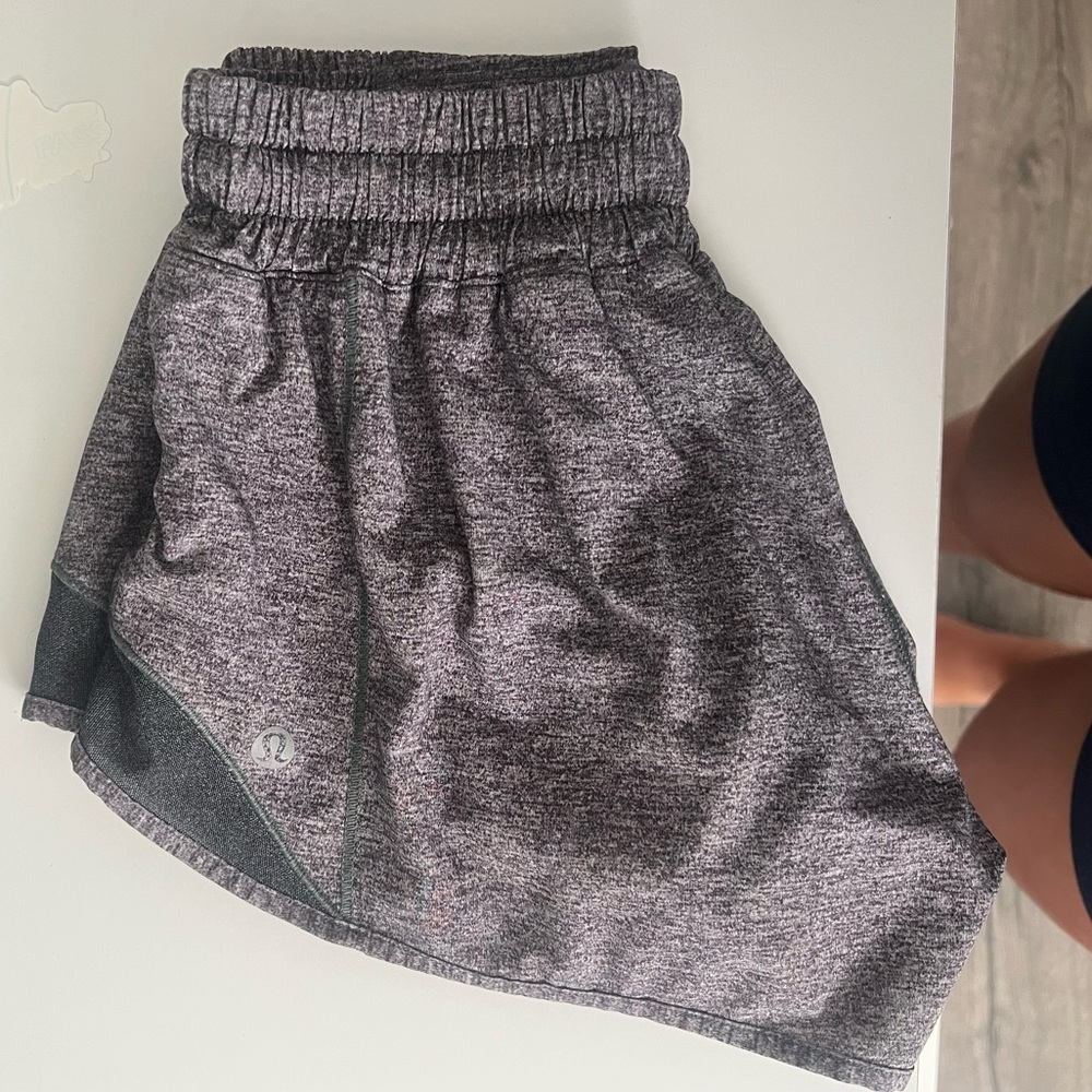 lululemon grey hotty hot shorts